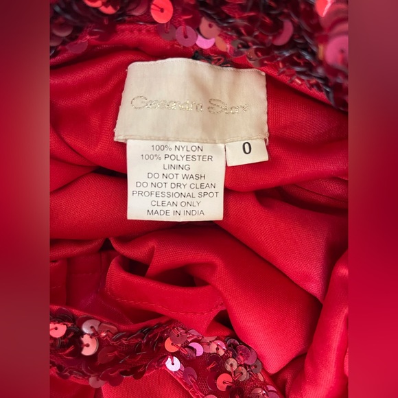 Red Sequin Prom Dress Size 0 - Picture 4 of 4